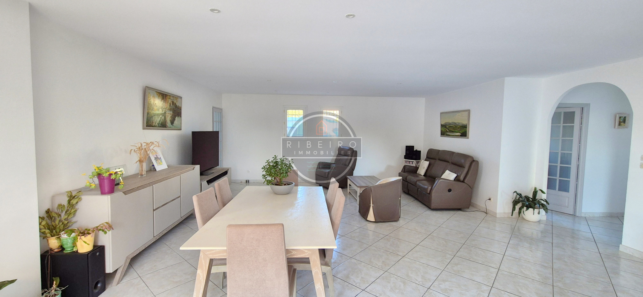 Villa T6 de plain-pied à vendre au Grau d'Agde