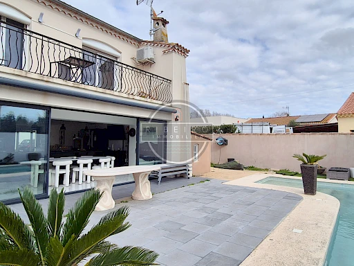 Villa familiale de type 5 pièces à vendre à Bessan