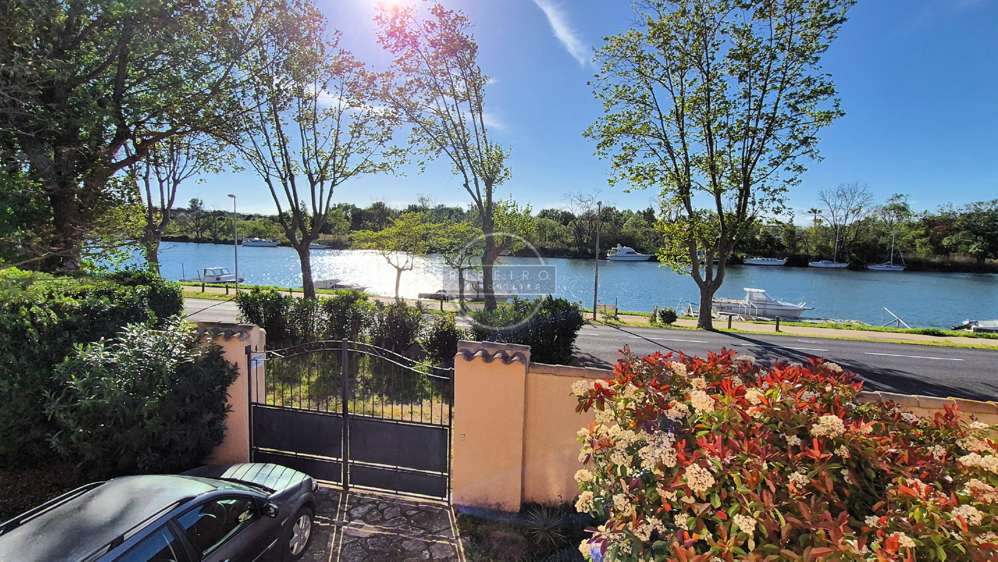 Villa avec vue sur l'Hérault à vendre à Agde