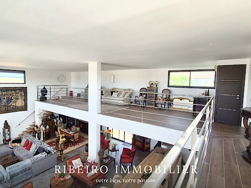 Villa contemporaine à vendre à Abeilhan