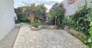 514f2476.jpg